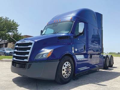 Freightliner Cascadia 126 Sleeper Semi Truck - 72" Raised Roof, Detroit 455HP