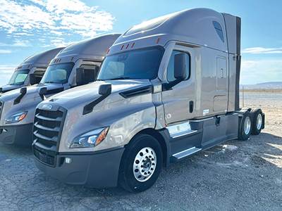 Freightliner Cascadia 126 Sleeper Semi Truck - 72" Raised Roof, Detroit 425HP