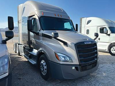 Freightliner Cascadia 126 Sleeper Semi Truck - 72" Raised Roof, Detroit 425HP
