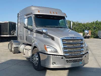 Freightliner Cascadia 126 Sleeper Semi Truck - 60" Mid-Roof Xt, Detroit 455HP