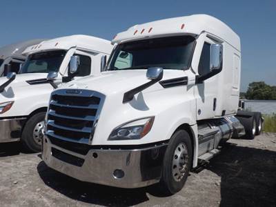 Freightliner Cascadia 126 Sleeper Semi Truck - 72" Mid-Roof Xt, Detroit 505HP