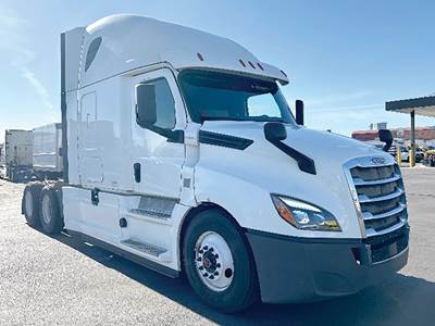 Freightliner Cascadia 126 Sleeper Semi Truck - 72" Raised Roof, Detroit 455HP