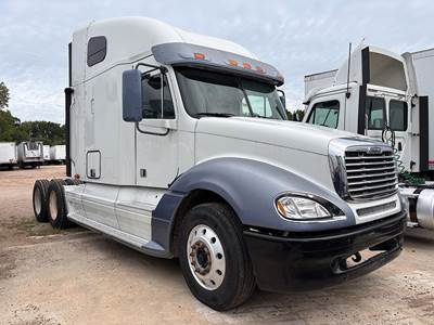 Freightliner Columbia 120 Sleeper Semi Truck - 70" Raised Roof, Detroit 450HP