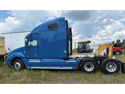 Freightliner Columbia 120 Sleeper Semi Truck - 70" Raised Roof, Detroit 425HP