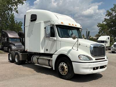 Freightliner Columbia 120 Sleeper Semi Truck - 70" Raised Roof, Detroit 600HP
