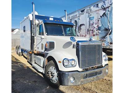Freightliner Coronado Sleeper Semi Truck - Ari Legacy, Detroit 515HP