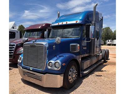 Freightliner Coronado Sleeper Semi Truck - 70" Mid-Roof Xt, Detroit 450HP