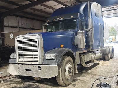 Freightliner FLD132 Classic XL Sleeper Semi Truck - 70" Raised Roof, Caterpillar 435HP