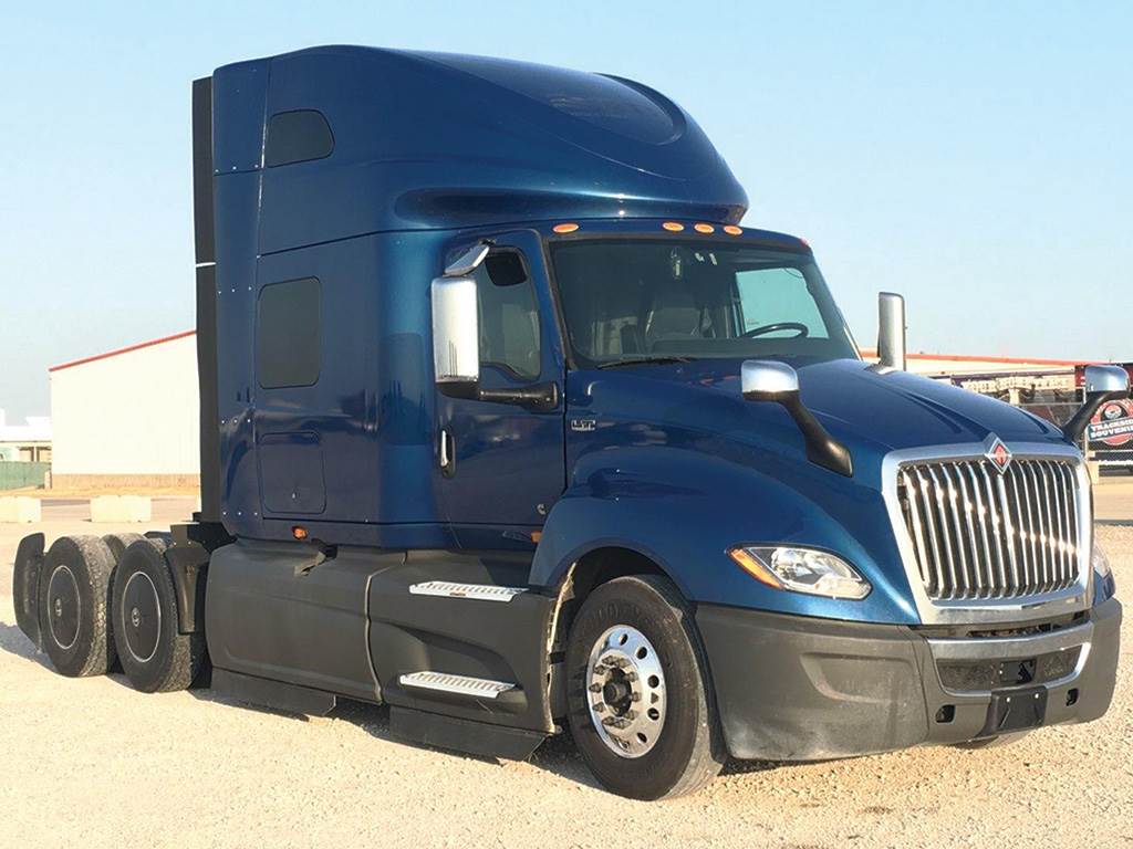 2021 International LT625 Sleeper Semi Truck 73" SkyRise, Cummins