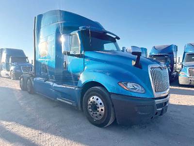 International LT625 Sleeper Semi Truck - 73" Hi-Rise, Cummins 400HP