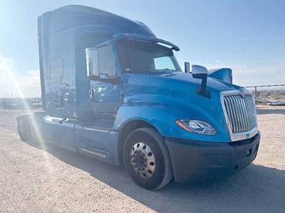 International LT625 Sleeper Semi Truck - 73" Hi-Rise, Cummins 400HP