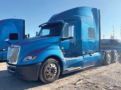 International LT625 Sleeper Semi Truck - 73" Hi-Rise, Cummins 400HP