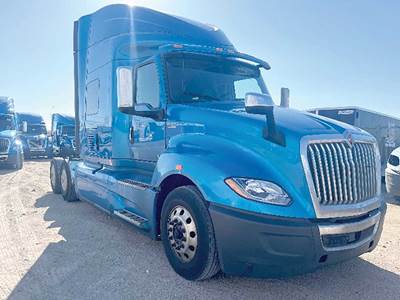 International LT625 Sleeper Semi Truck - 73" Hi-Rise, Cummins 400HP