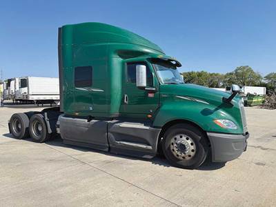 International LT625 Sleeper Semi Truck - 73" Hi-Rise, Cummins 450HP