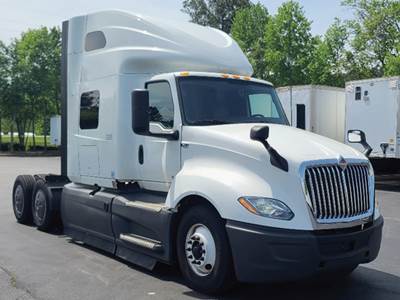 International LT625 Sleeper Semi Truck - 73" Sky-Rise, Cummins 450HP