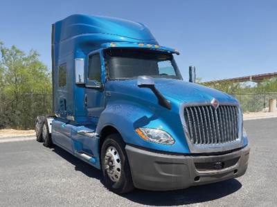 International LT625 Sleeper Semi Truck - 73" Hi-Rise, Cummins 400HP