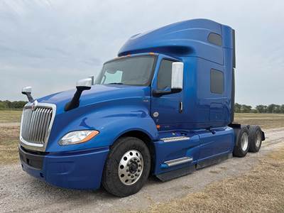 International LT625 Sleeper Semi Truck - 73" Sky-Rise, Cummins 450HP