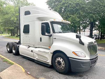 International LT625 Sleeper Semi Truck - 73" Sky-Rise, Cummins 450HP