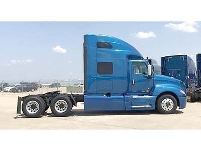 International LT625 Sleeper Semi Truck - 73" Sky-Rise, Cummins 450HP