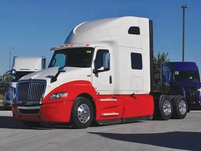 International LT625 Sleeper Semi Truck - 73" Sky-Rise, Cummins 40000HP