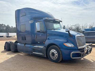International LT625 Sleeper Semi Truck - 73" Sky-Rise, Cummins 455HP
