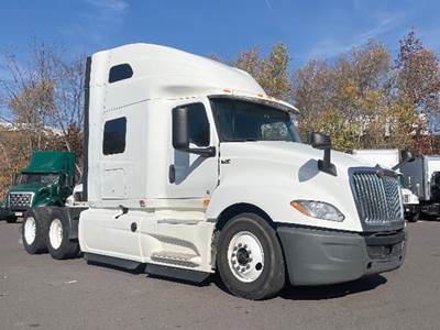 International LT625 Sleeper Semi Truck - 73" Sky-Rise, Cummins 450HP
