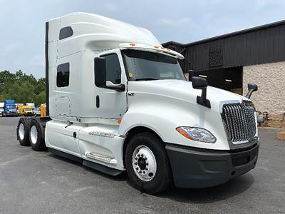 International LT625 Sleeper Semi Truck - 73" Sky-Rise, Cummins 450HP