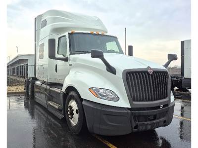 International LT625 Sleeper Semi Truck - 73" Sky-Rise, Cummins 450HP