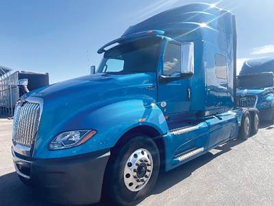 International LT625 Sleeper Semi Truck - 73" Hi-Rise, Cummins 400HP