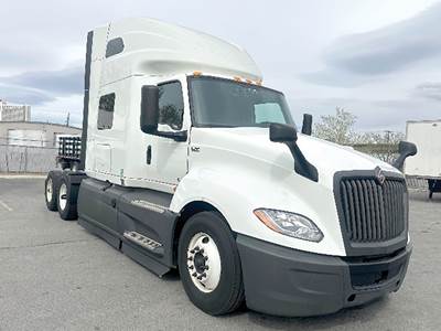 International LT625 Sleeper Semi Truck - 73" Sky-Rise, Cummins 450HP