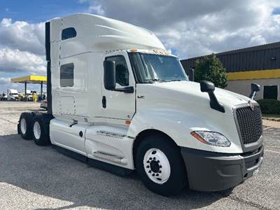 International LT625 Sleeper Semi Truck - 73" Sky-Rise, Cummins 450HP