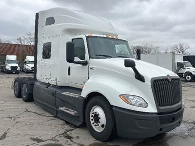 International LT625 Sleeper Semi Truck - 73" Sky-Rise, Cummins 450HP