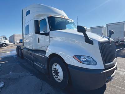 International LT625 Sleeper Semi Truck - 73" Sky-Rise, Cummins 450HP