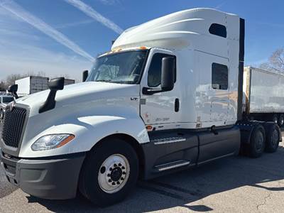 International LT625 Sleeper Semi Truck - 73" Sky-Rise, Cummins 450HP