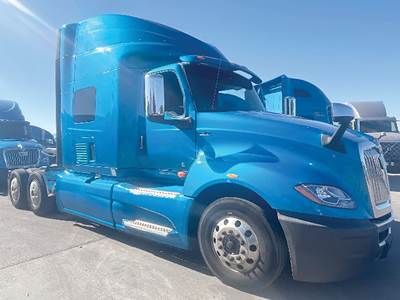 International LT625 Sleeper Semi Truck - 73" Hi-Rise, Cummins 400HP
