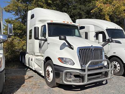 International LT625 Sleeper Semi Truck - 73" Sky-Rise, Cummins 450HP