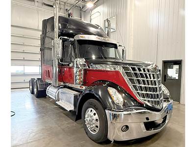 International LoneStar Sleeper Semi Truck - 73" Hi-Rise, Cummins 450HP