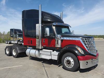 International LoneStar Sleeper Semi Truck - 73" Sky-Rise, Cummins 485HP