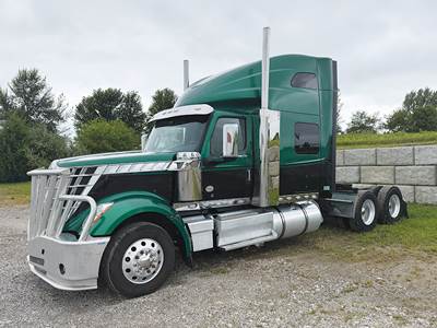 International LoneStar Sleeper Semi Truck - 73" Sky-Rise, Cummins 485HP