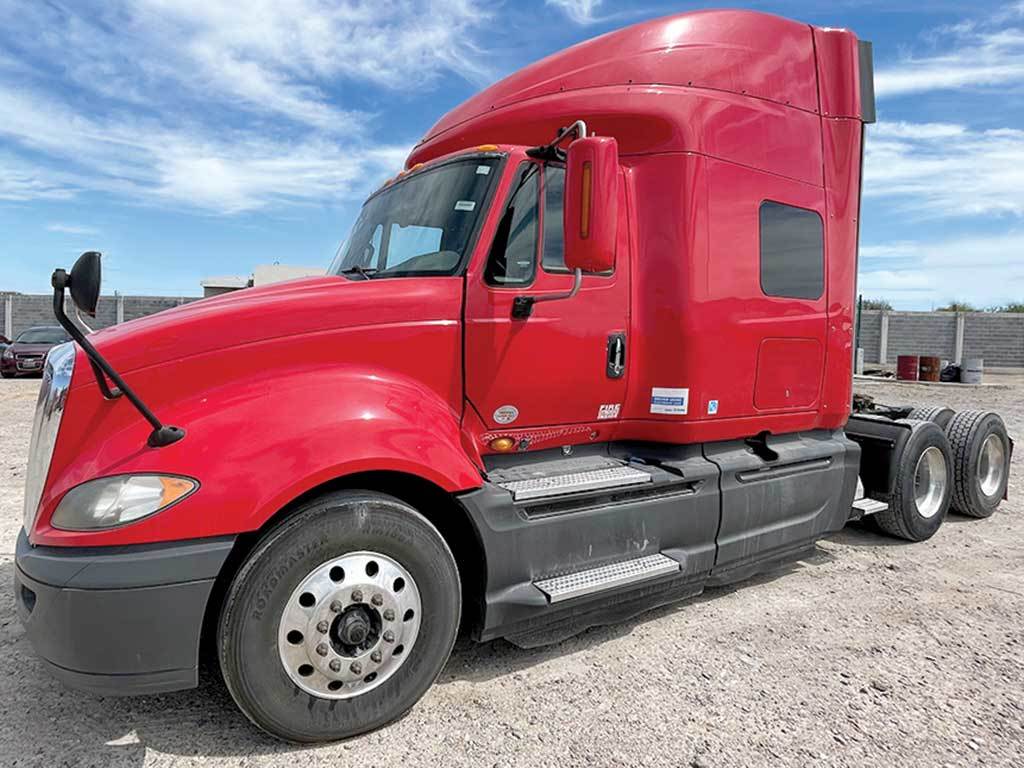 2017 International ProStar+ (Plus) Sleeper Semi Truck 73" HiRise