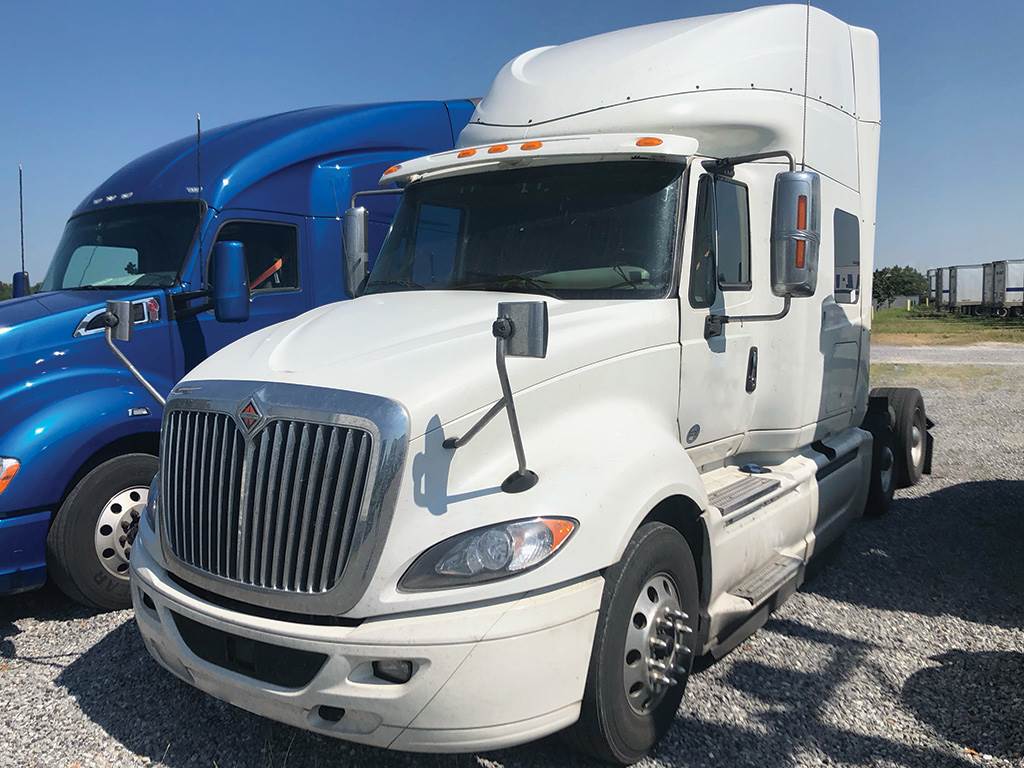 2017 International ProStar+ (Plus) Sleeper Semi Truck 73" HiRise
