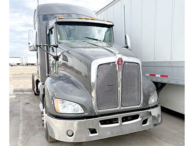 Kenworth T660 Sleeper Semi Truck - 72" Aerodyne, Cummins 500HP
