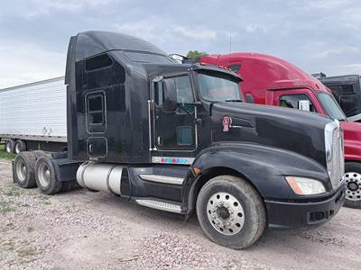 Kenworth T660 Sleeper Semi Truck - 72" Aerodyne, Paccar 455HP