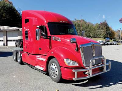 Kenworth T680 Sleeper Semi Truck - 76" High-Roof, Paccar 455HP