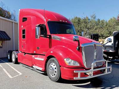 Kenworth T680 Sleeper Semi Truck - 76" High-Roof, Paccar 455HP