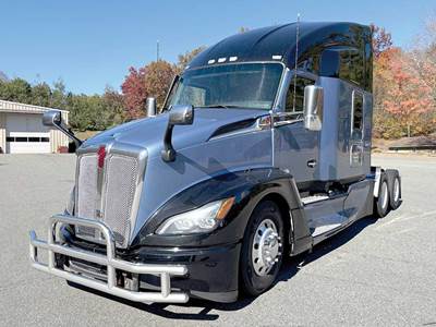 Kenworth T680 Sleeper Semi Truck - 76" High-Roof, Paccar 510HP