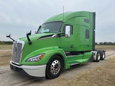 Kenworth T680 Sleeper Semi Truck - 76" High-Roof, Paccar 510HP