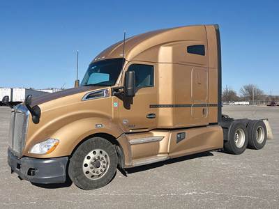 Kenworth T680 Sleeper Semi Truck - 76" High-Roof, Paccar 455HP