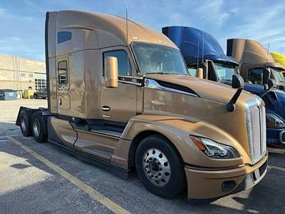 Kenworth T680 Sleeper Semi Truck - 76" High-Roof, Paccar 455HP