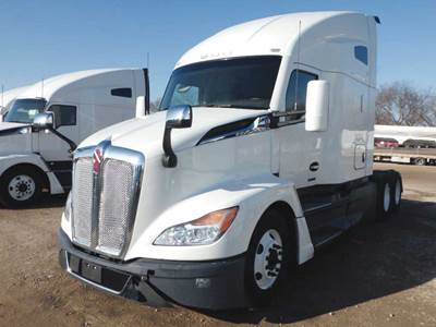Kenworth T680 Sleeper Semi Truck - 76" High Roof, Paccar 455HP